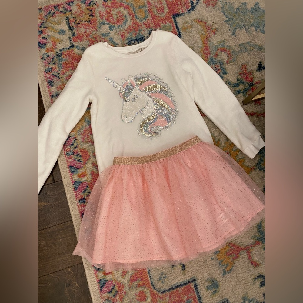 Skirt & unicorn fleece sweater set! Size 7